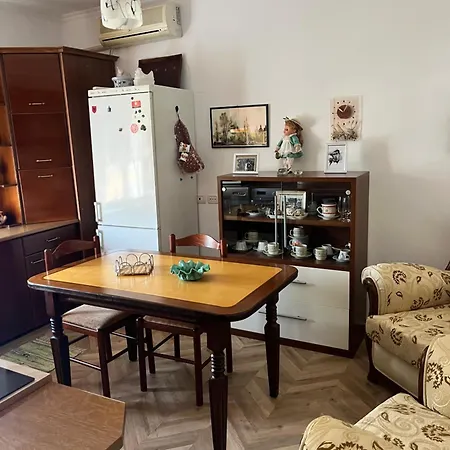 Apartment Erifili *